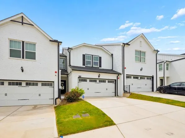 6386 Apalachee Way SE, Smyrna, GA 30126