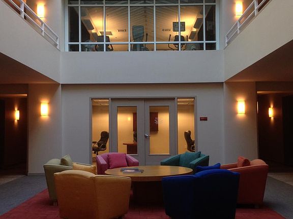 4th floor business center & lounge