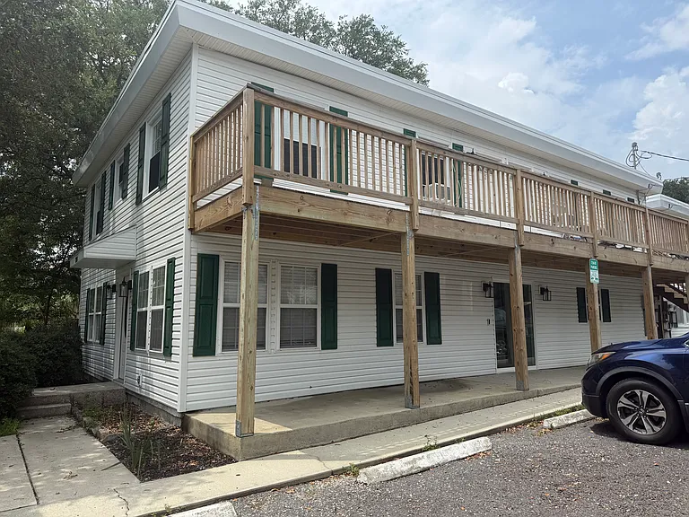 120 N Pinewood Dr #2 — Photo 17