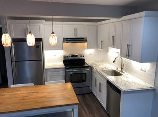 28 Sundance Dr #28, Branford, CT 06405