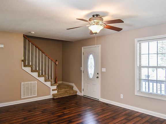 2nd image of 2513 Centerstone Cir