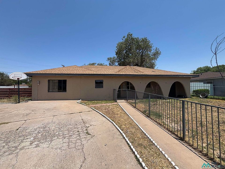 1st image of 1701 S Stanton Ave