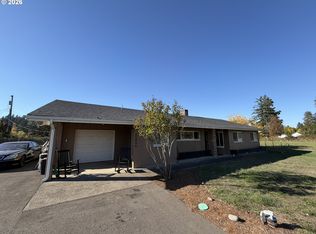 85806 Loop Ln, Eugene, OR 97405