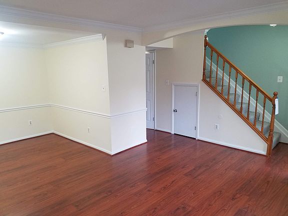 3rd image of 1110 Shannon Pl