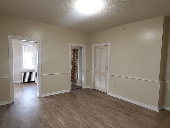 836 North Ave Dining Room