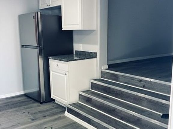 4th image of 5024 Emerson Ave S #2