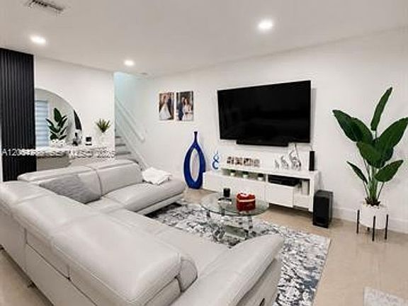 4th image of 12610 SW 54th St #Townhouse 12610