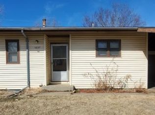 6637 SW Fairdale Dr, Topeka, KS 66619