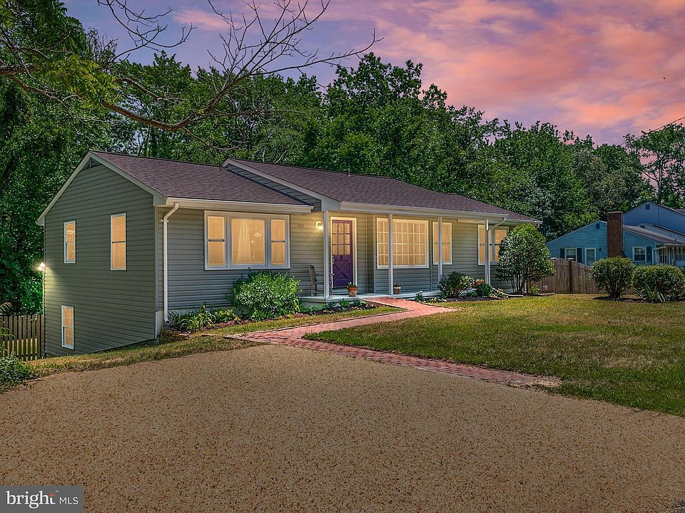 1st image of 407 Beach Dr