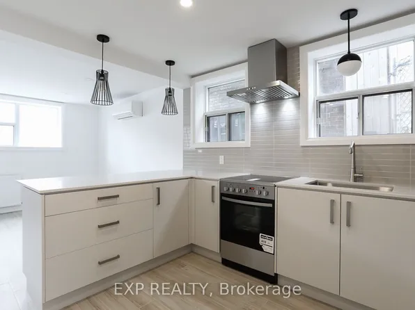 73 Balfour Ave Unit 1, Toronto, ON M4C 1T4