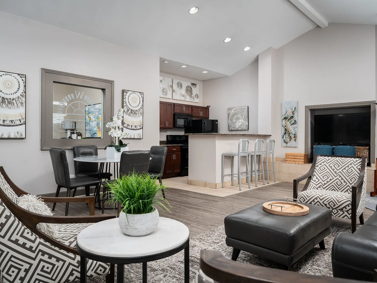 Windridge Townhomes — Photo 4