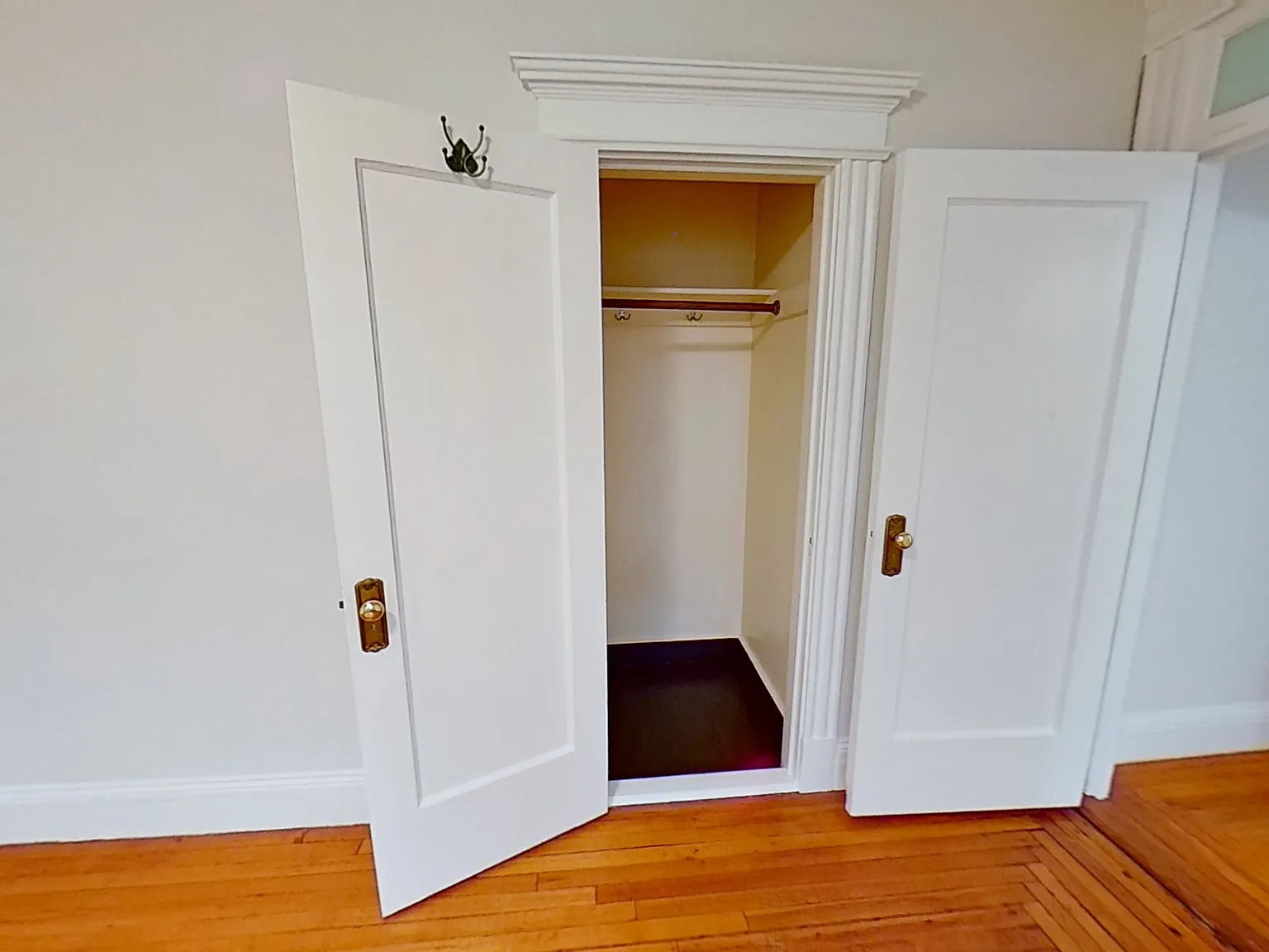 1 bed, 640 sqft, $2,900 — Photo 4