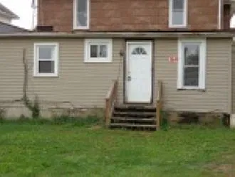 364 Mary St #3