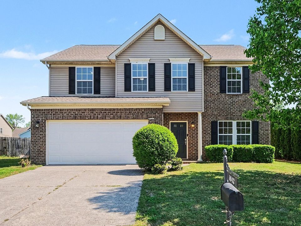 1st image of 1042 Countess Ln