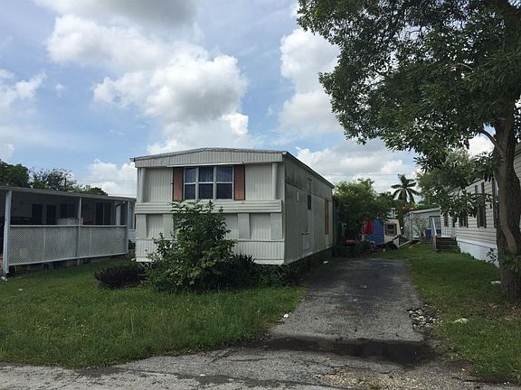 4th image of 371 NW 135th Ave