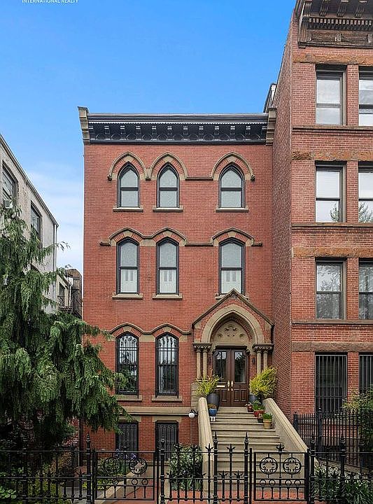 1st image of 7 Saint Marks Ave