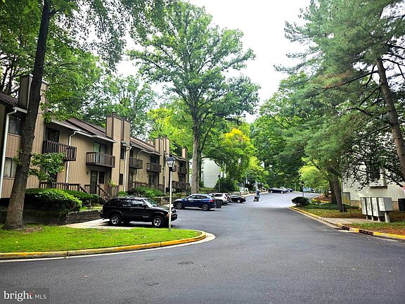 4th image of 35 Harwood Ln #Dd