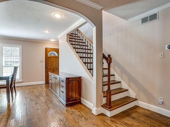 5th image of 8325 Club Meadows Dr