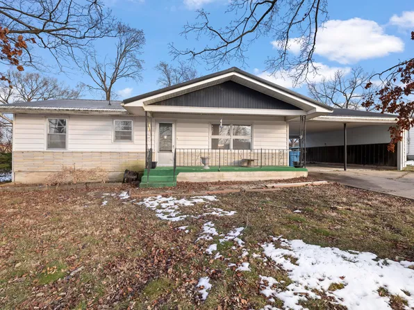 304 S 5th Street, Ozark, MO 65721