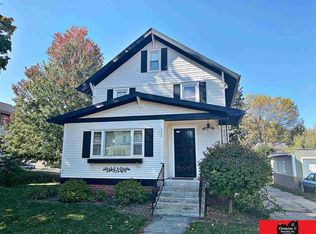 712 N Davis Ave, Oakland, NE 68045