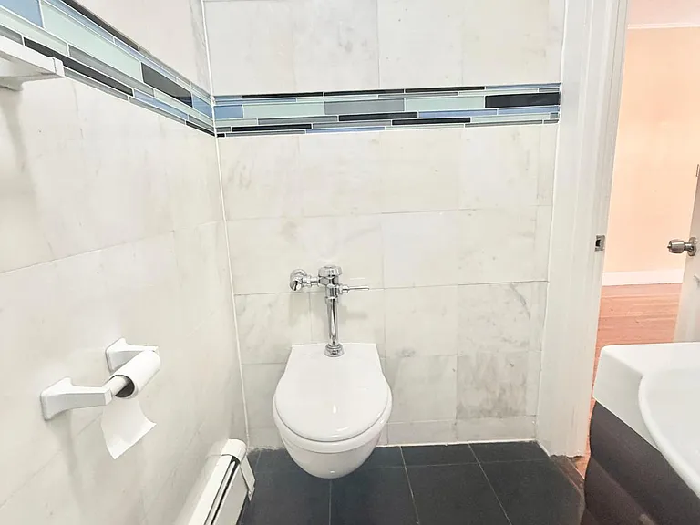 371 Norton St #1 — Photo 7