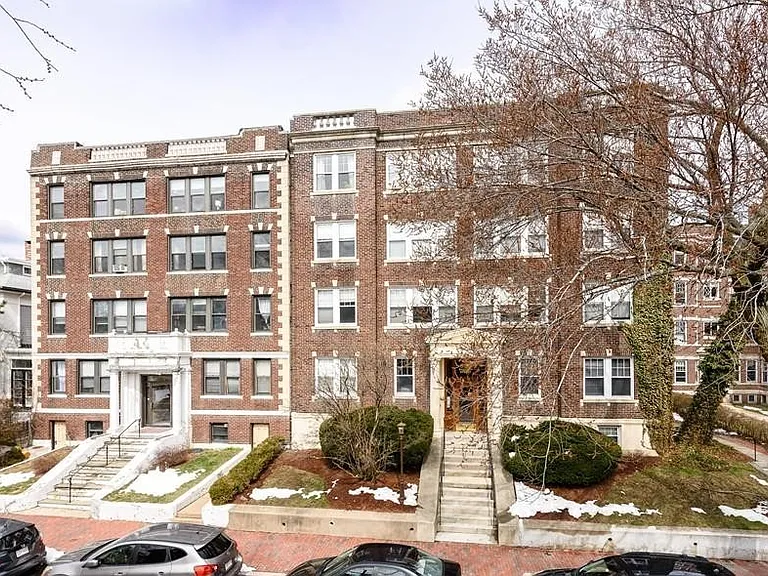 333 Harvard St #I2 — Photo 13