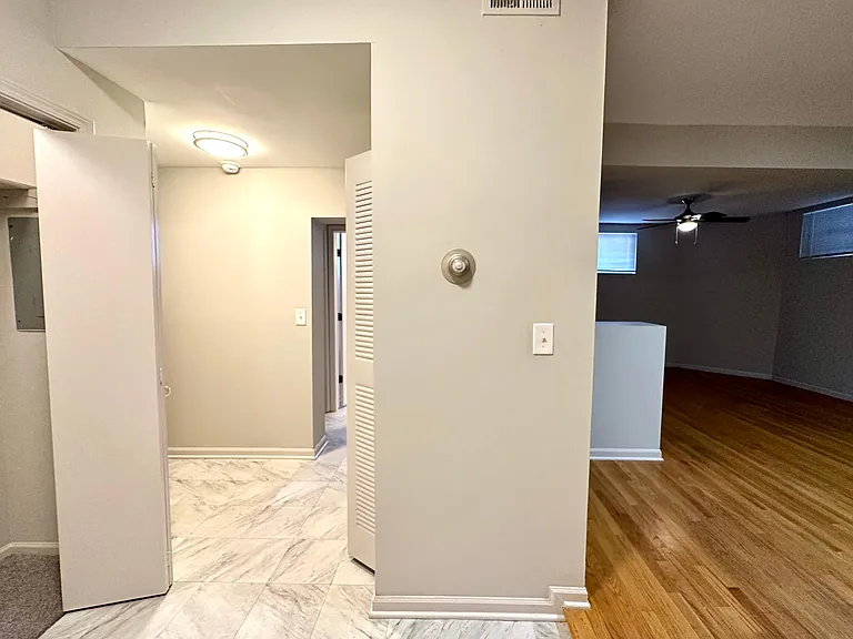 617 W Drummond Pl #GBE — Photo 9