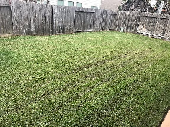 3rd image of 26330 Richwood Oaks Dr