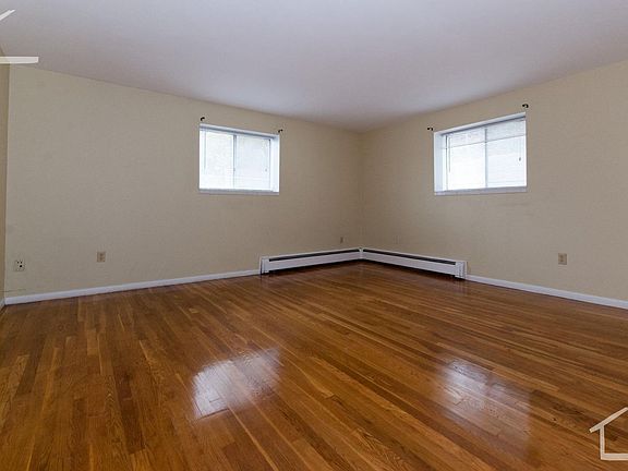 5th image of 121 Tremont St #110