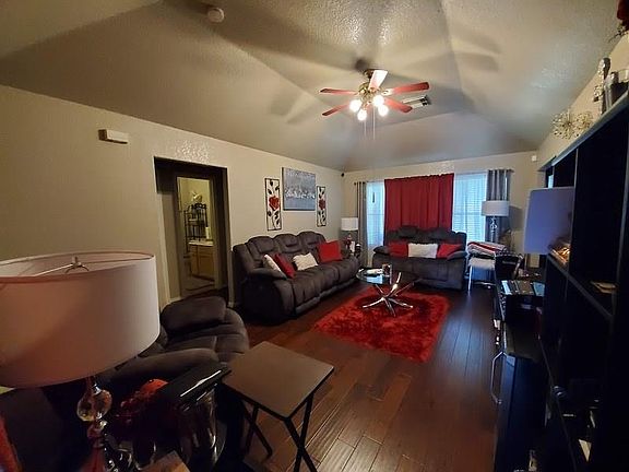 3rd image of 5105 Burr Oak Ln