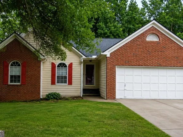 635 Clearwater Pl, Lawrenceville, GA 30044