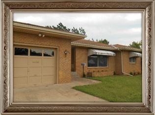 214 SE Rockwood Ave, Bartlesville, OK 74006