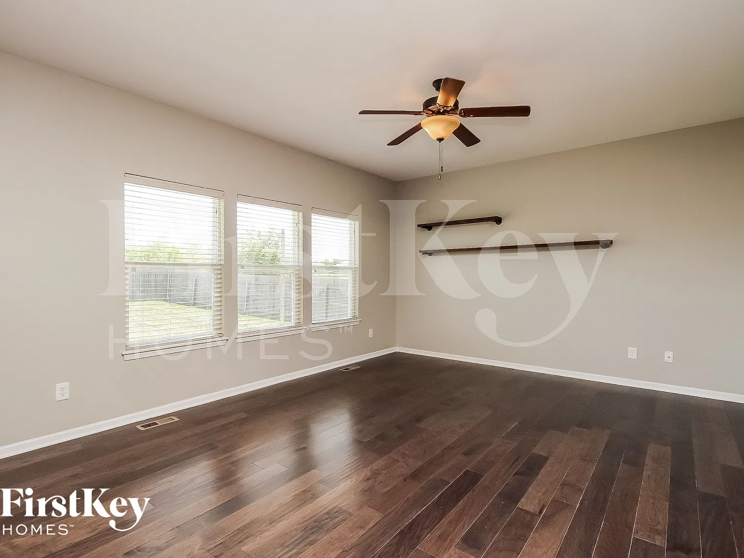 4 bed, 2.5 bath, 2158 sqft, $3,125 — Photo 3