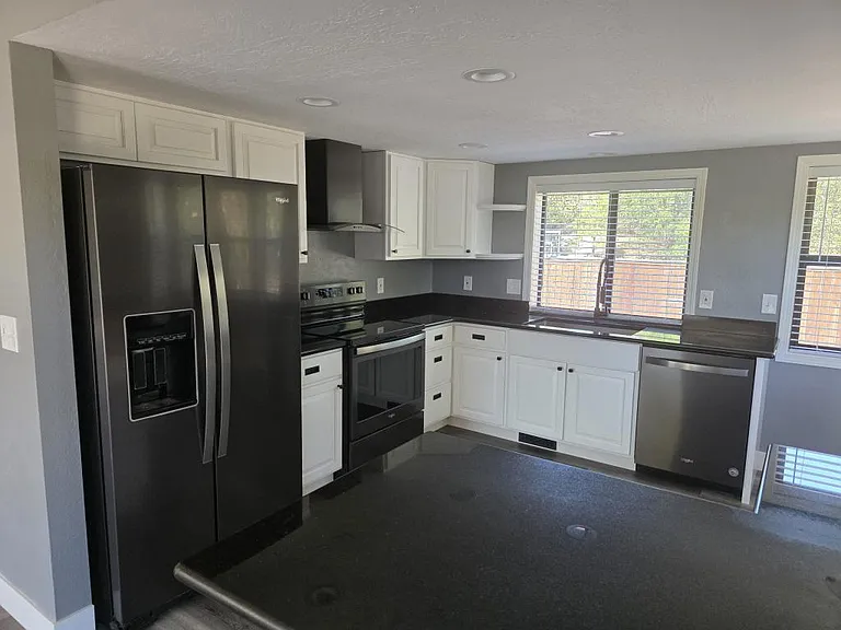 697 E Intervale Rd — Photo 4