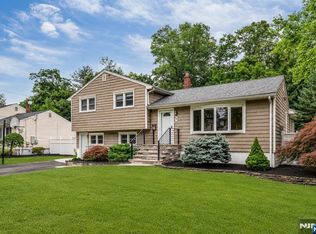 45 Jay Dr, Paramus, NJ 07652