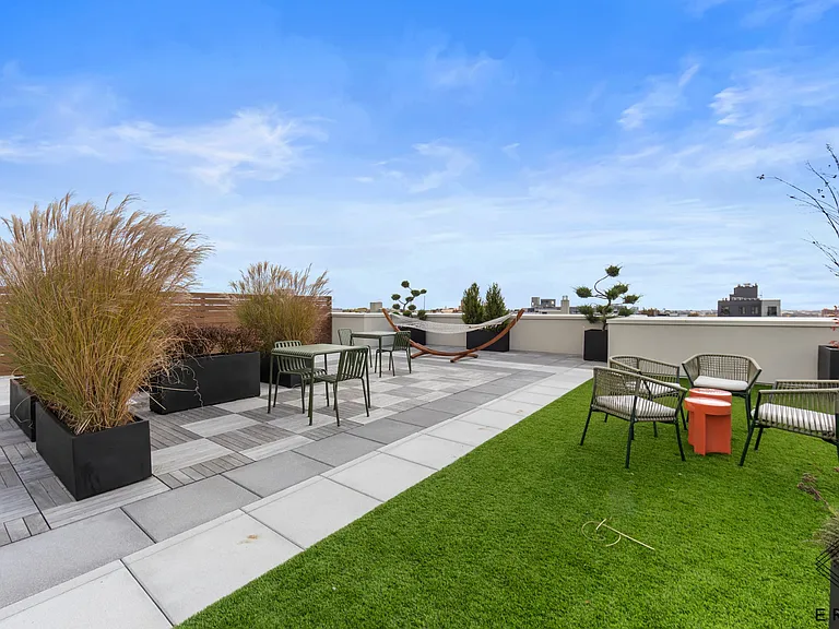 219 Lenox Rd #4E — Photo 13
