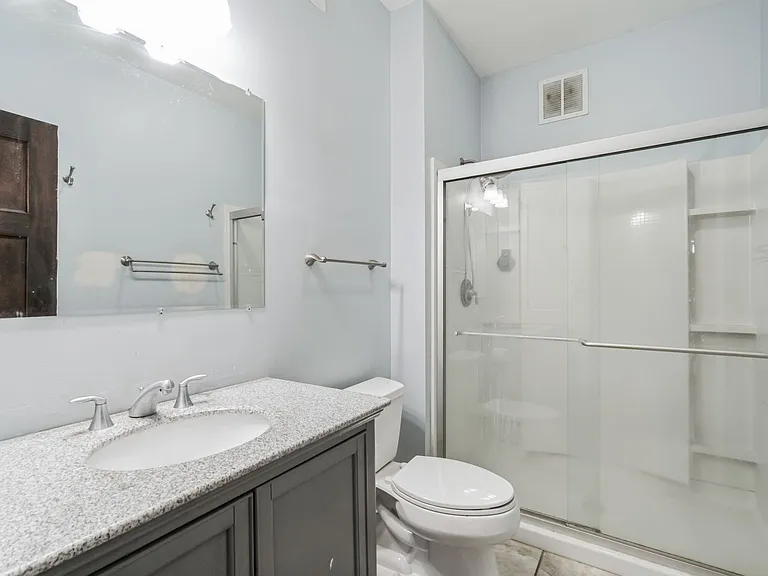 2485 N Maryland Ave #2487 — Photo 11