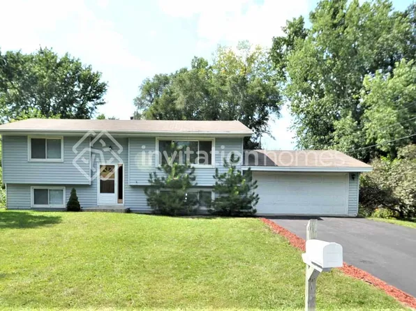 3235 Random Rd, Eagan, MN 55121