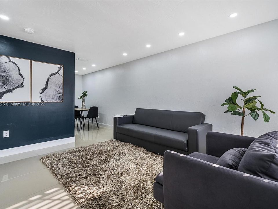 1st image of 4421 NW 9th St #4423