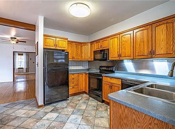3rd image of 1344 Montrose Ave
