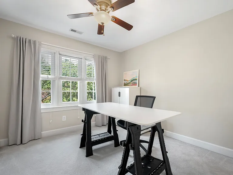 100 Spring Valley Ln — Photo 19