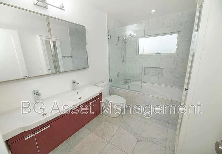 1411 Arlington Blvd — Photo 20
