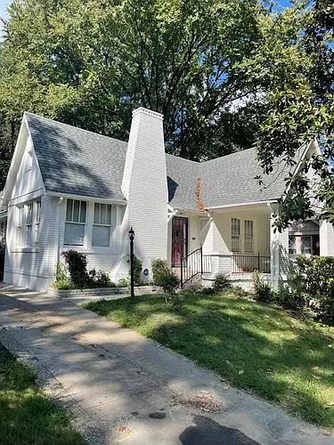 2100 University Cir Photo 1