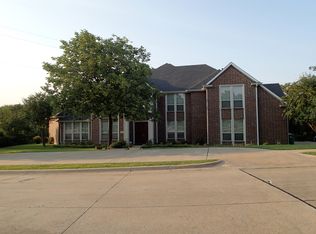 5009 Lake Forest Dr, Rowlett, TX 75088