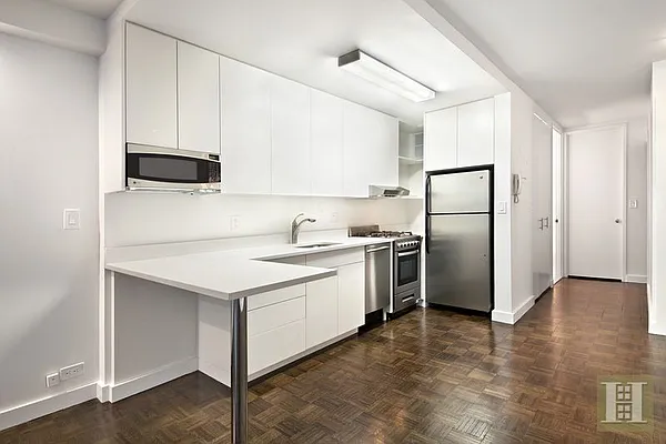 Rented by Halstead Real Estate | media 11