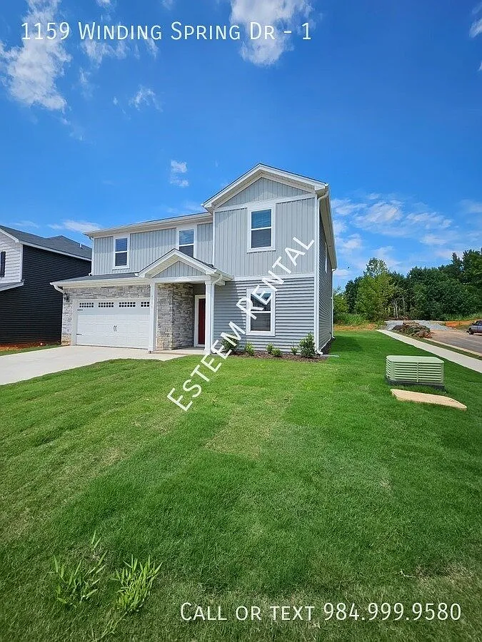 5 bed, 2674 sqft, $2,595 — Photo 2