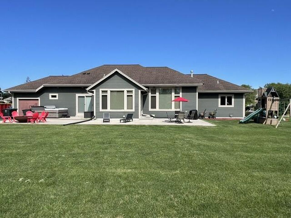 W319S9145 Laurens Parkway, Mukwonago, WI - View 5
