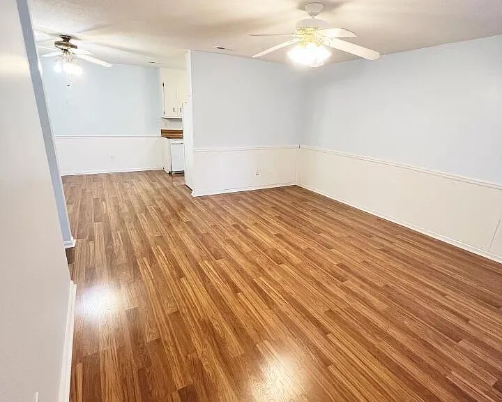 104 Stephen Ct — Photo 4