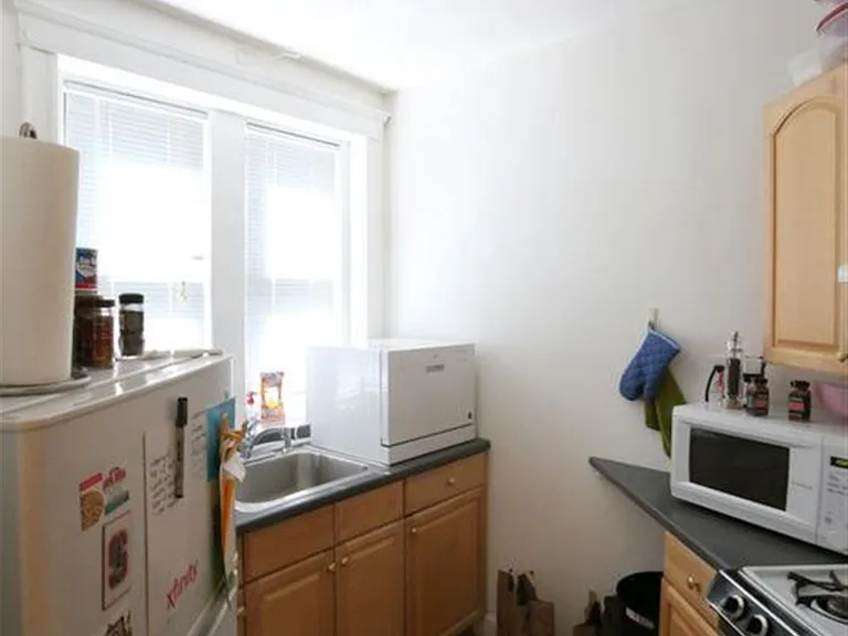 333 Harvard St #2 — Photo 9
