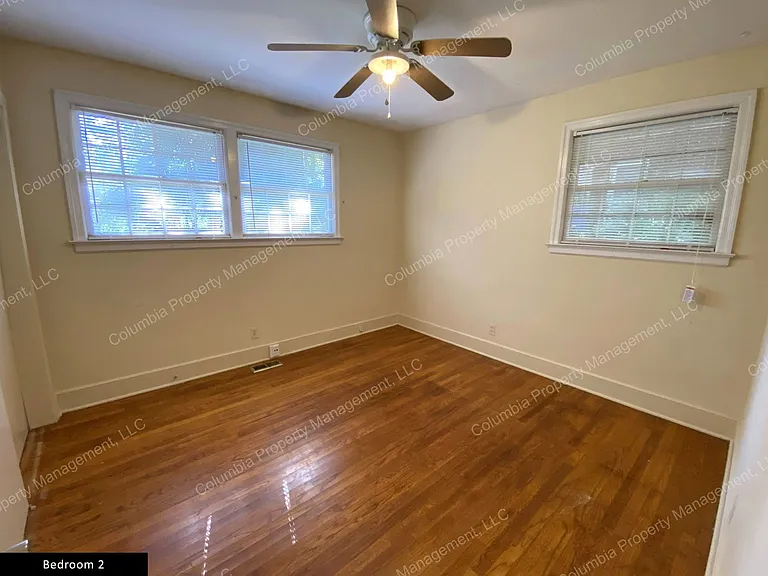 1538 Lonsford Dr — Photo 15